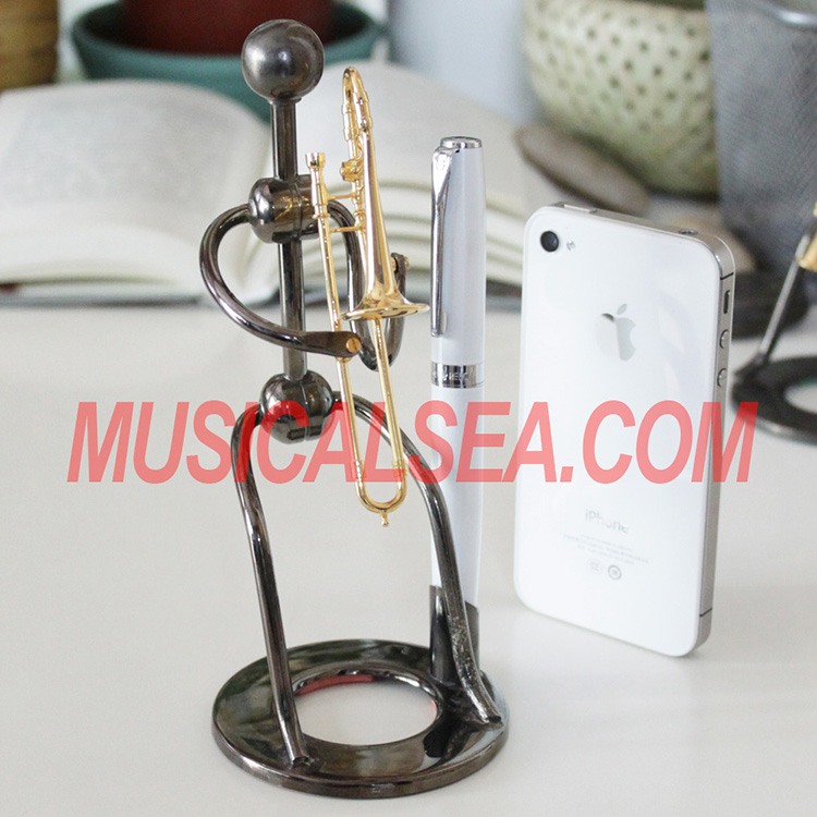 Wholesale ironic figurine and office decorati